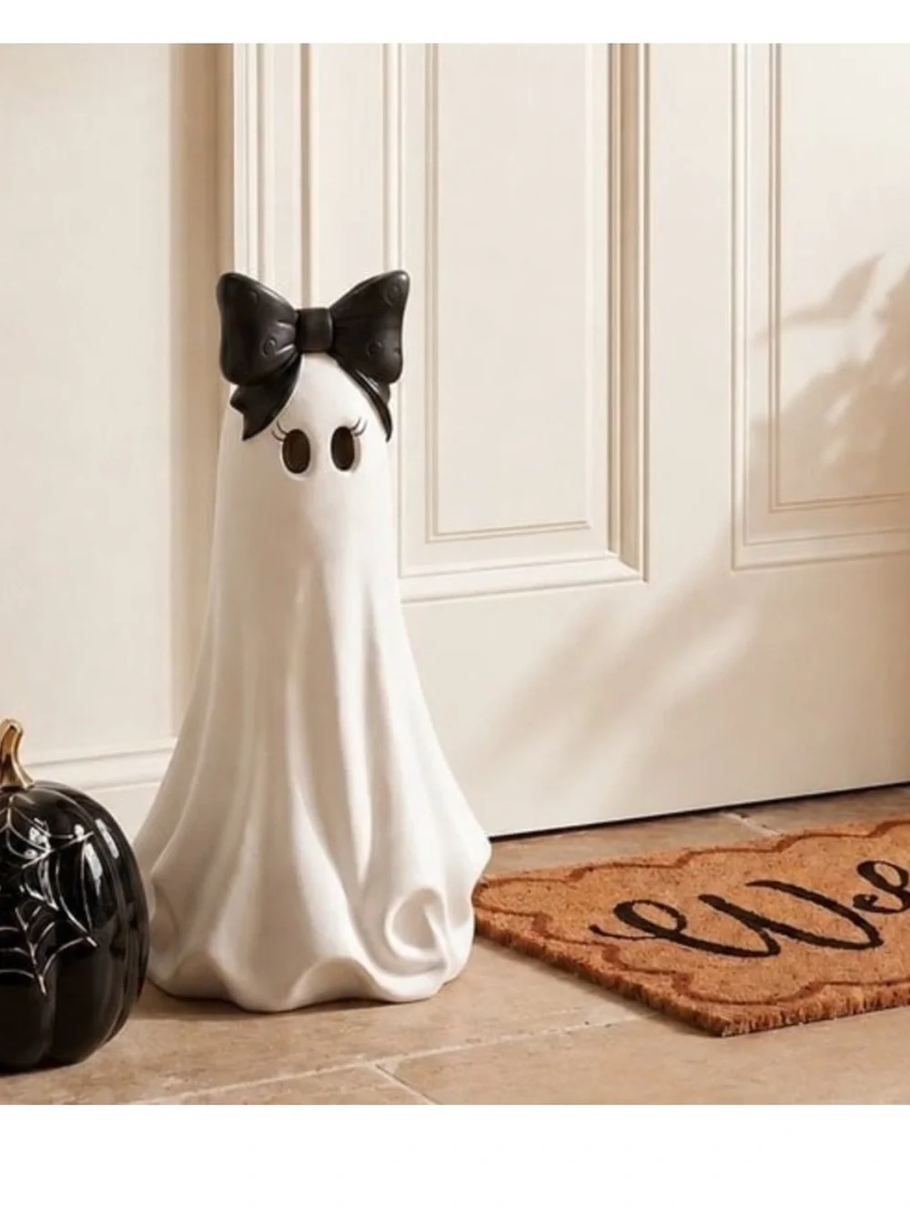 My Texas House Large Ghost with Bow, Black and White, 20